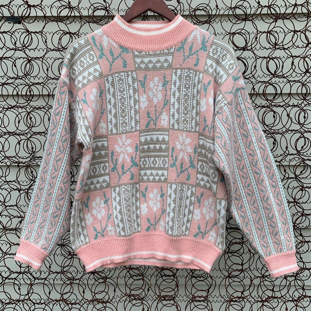 Vintage 90s pastel pink gray floral sampler Gina Peters sweater SMALL